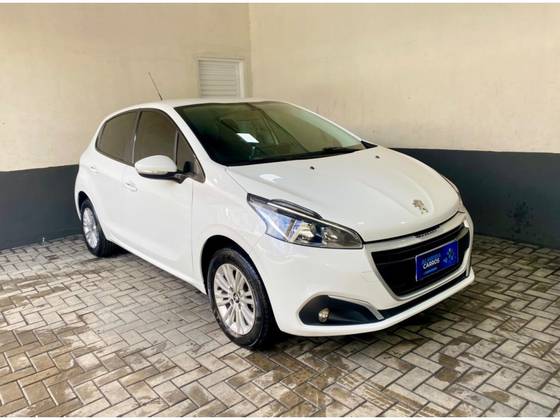 PEUGEOT 208 1.2 ACTIVE PACK 12V FLEX 4P MANUAL PEUGEOT 208 1.2 ACTIVE PACK 12V FLEX 4P MANUAL